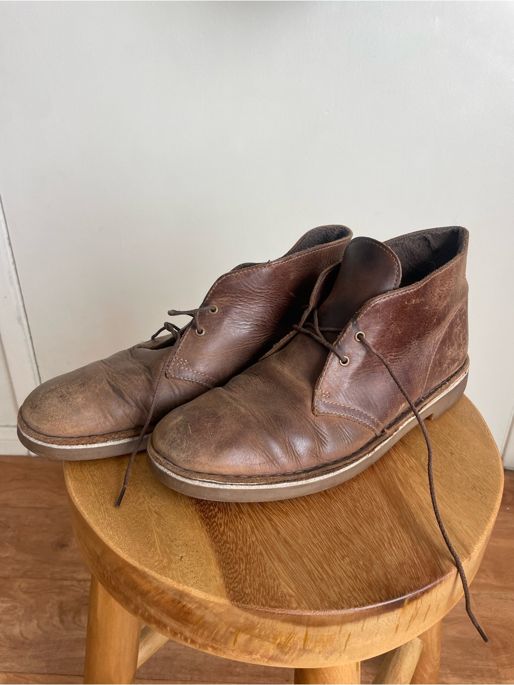 Men's Brown Leather Chukka Boots